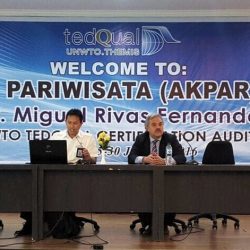 Conferencia en Medan Polytechnic, North Sumatra (